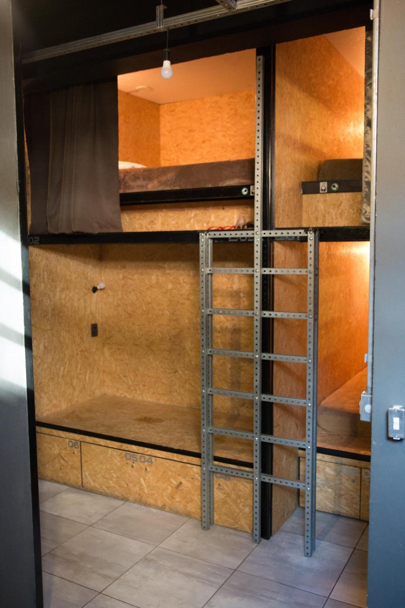 Eco Box Hostel Florianopolis Bilik gambar